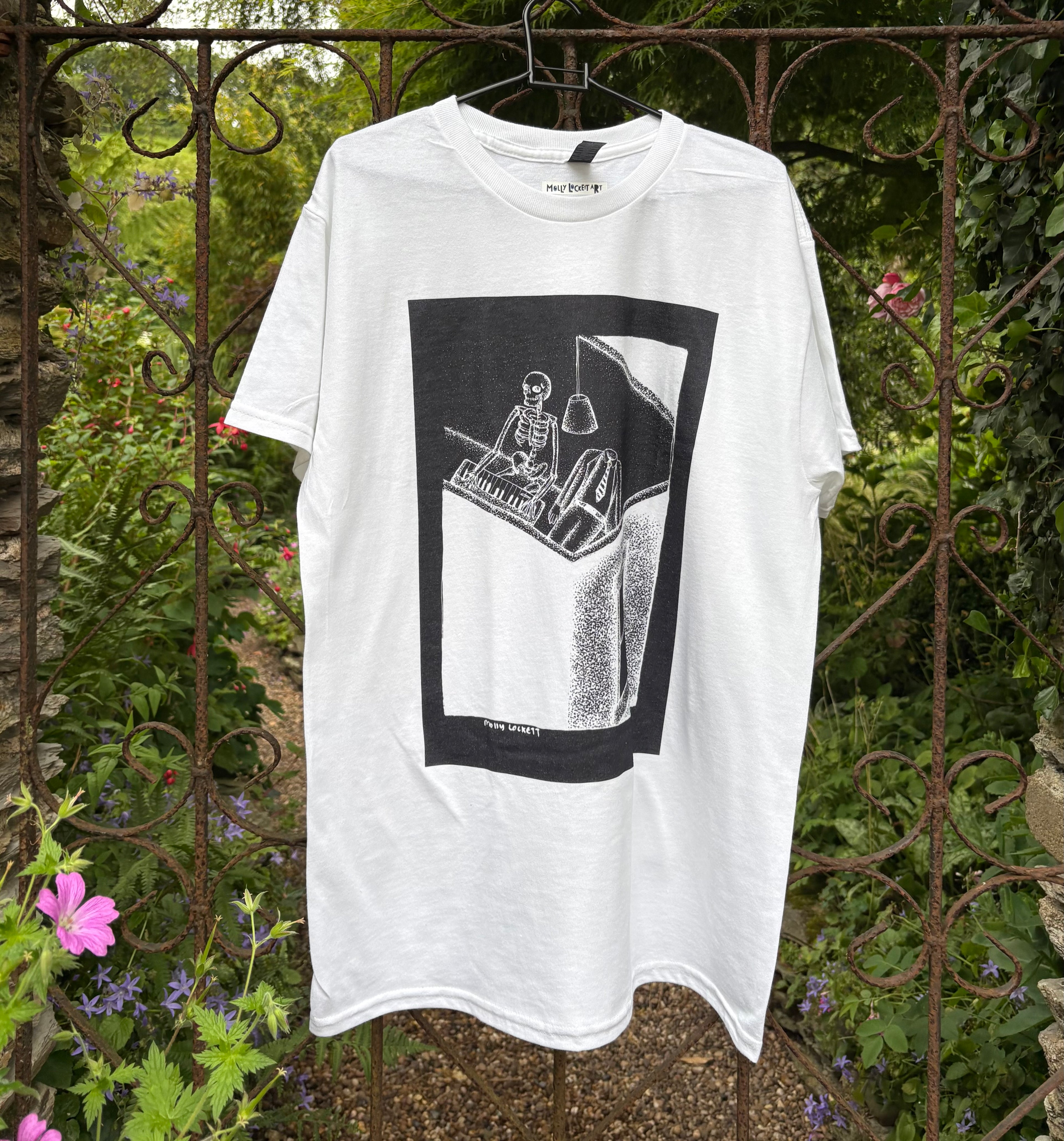 Jones Bones Skinny Shirt